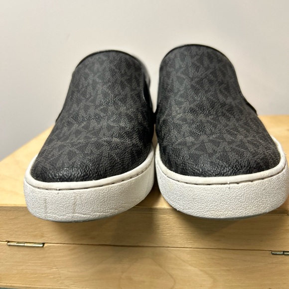 MICHAEL MICHAEL KORS Keaton Logo Slip-On Sneaker Woman’s Size 8.5 Quite Luxury - Picture 7 of 11